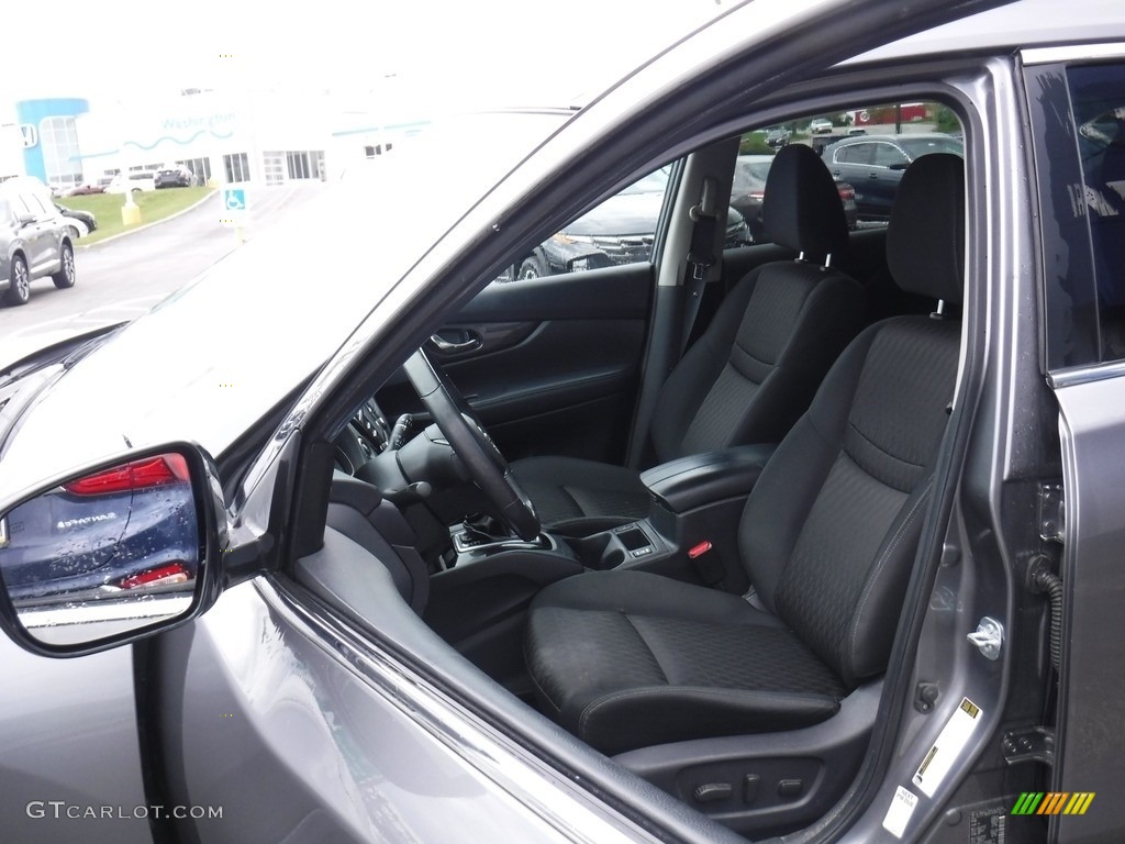Charcoal Interior 2017 Nissan Rogue SV Photo #141934728