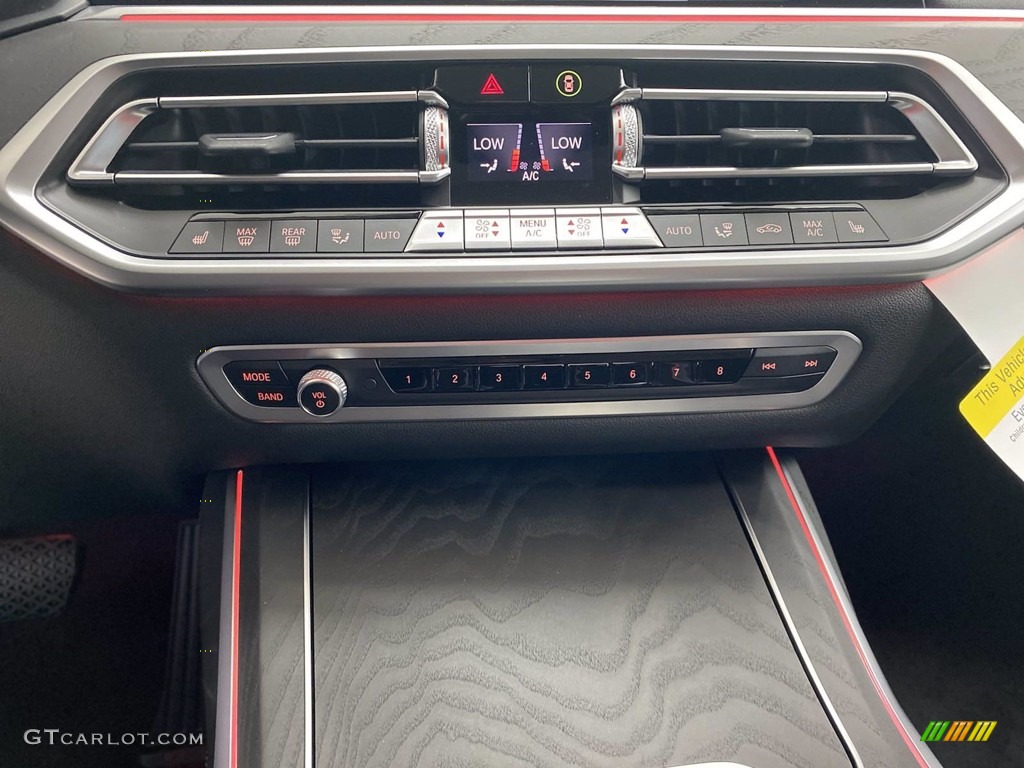 2021 BMW X7 xDrive40i Controls Photo #141935517
