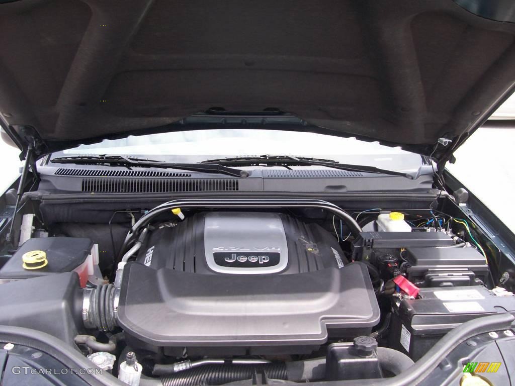2005 Grand Cherokee Limited 4x4 - Deep Beryl Green Pearl / Dark Khaki/Light Graystone photo #17