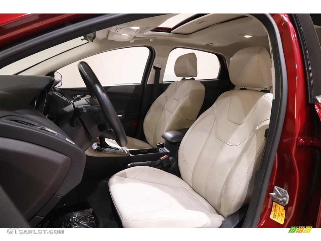 2016 Focus Titanium Hatch - Ruby Red / Medium Soft Ceramic photo #5