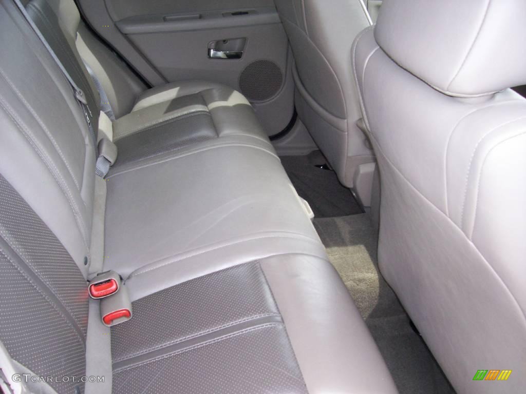 2005 Grand Cherokee Limited 4x4 - Deep Beryl Green Pearl / Dark Khaki/Light Graystone photo #24