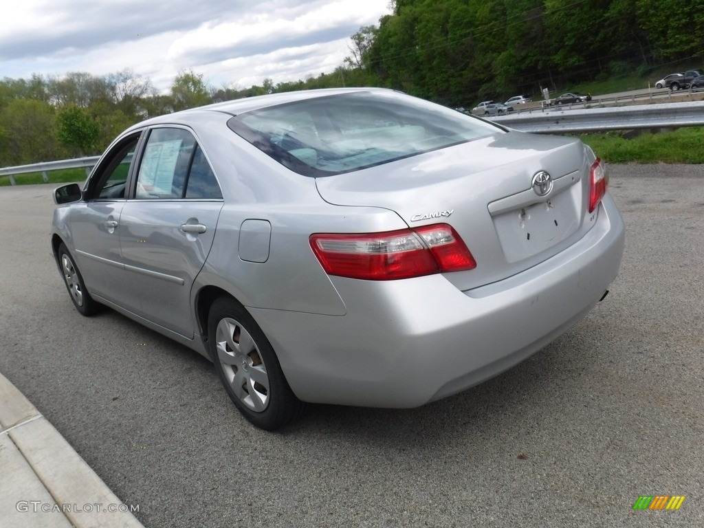 2007 Camry LE - Titanium Metallic / Ash photo #10