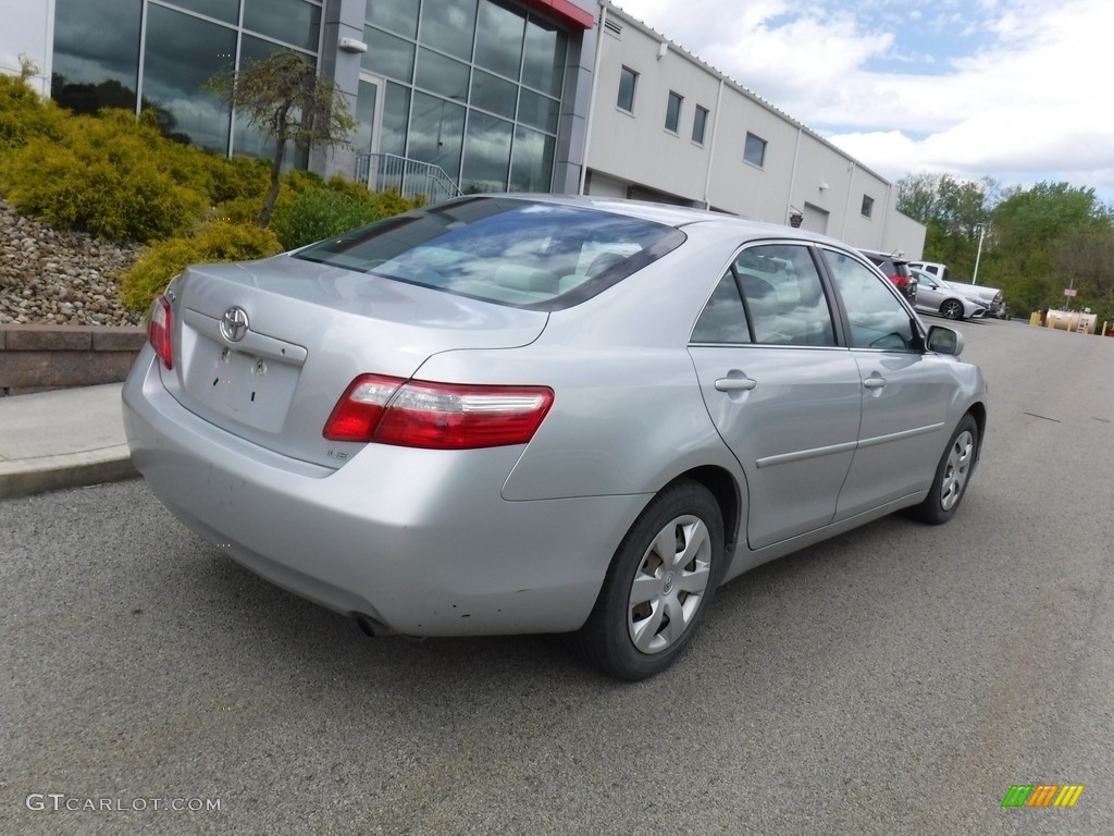 2007 Camry LE - Titanium Metallic / Ash photo #12