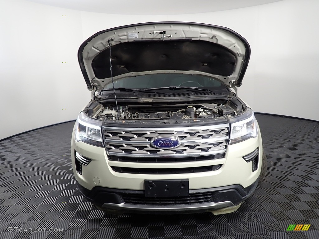 2018 Explorer XLT 4WD - Platinum Dune / Ebony Black photo #6