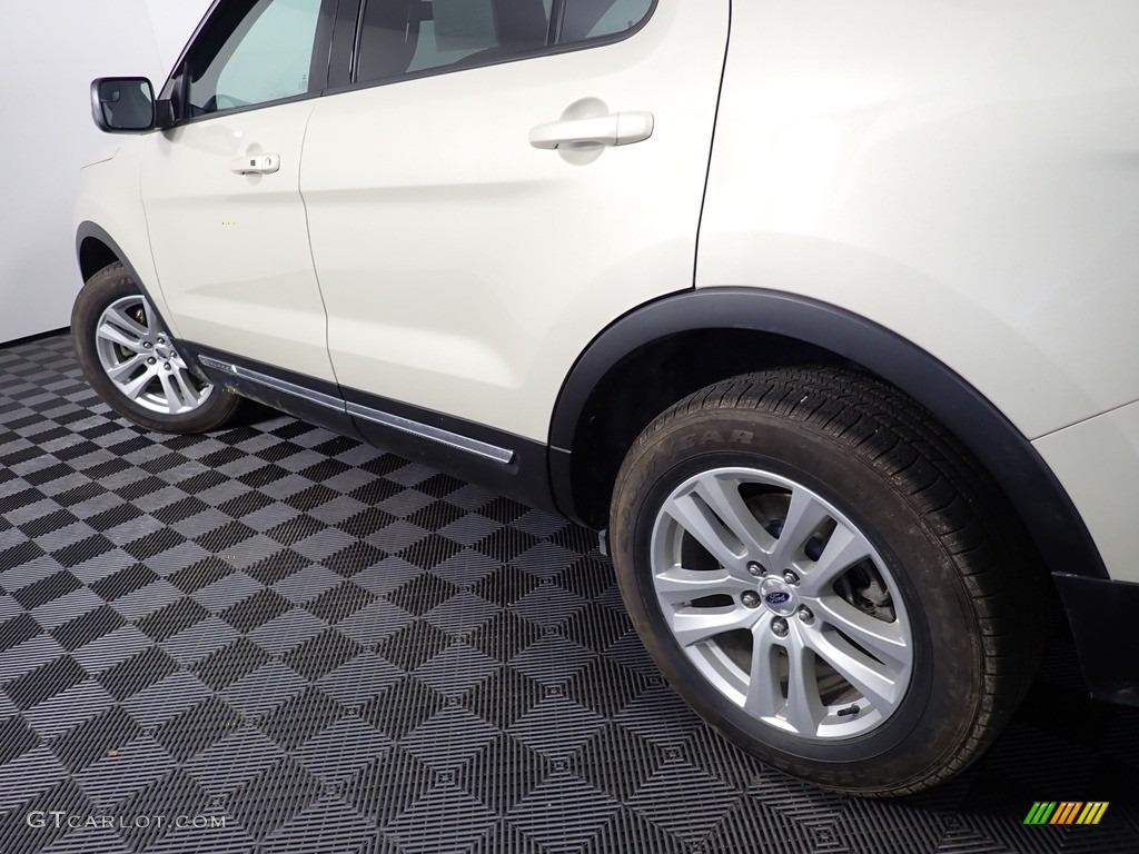 2018 Explorer XLT 4WD - Platinum Dune / Ebony Black photo #9