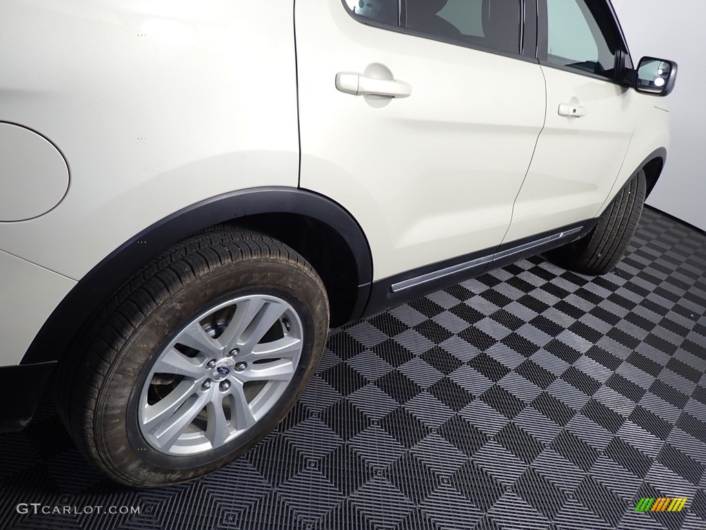 2018 Explorer XLT 4WD - Platinum Dune / Ebony Black photo #17