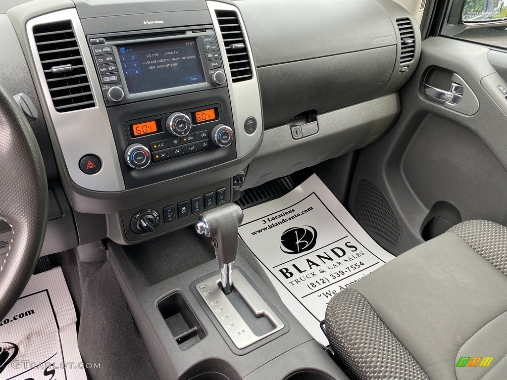 2019 Nissan Frontier Pro-4X Crew Cab 4x4 Graphite/Steel Dashboard Photo #141939024