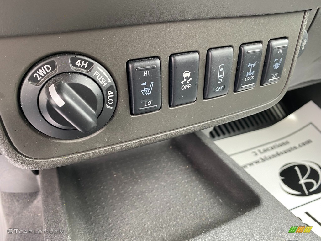 2019 Nissan Frontier Pro-4X Crew Cab 4x4 Controls Photo #141939186