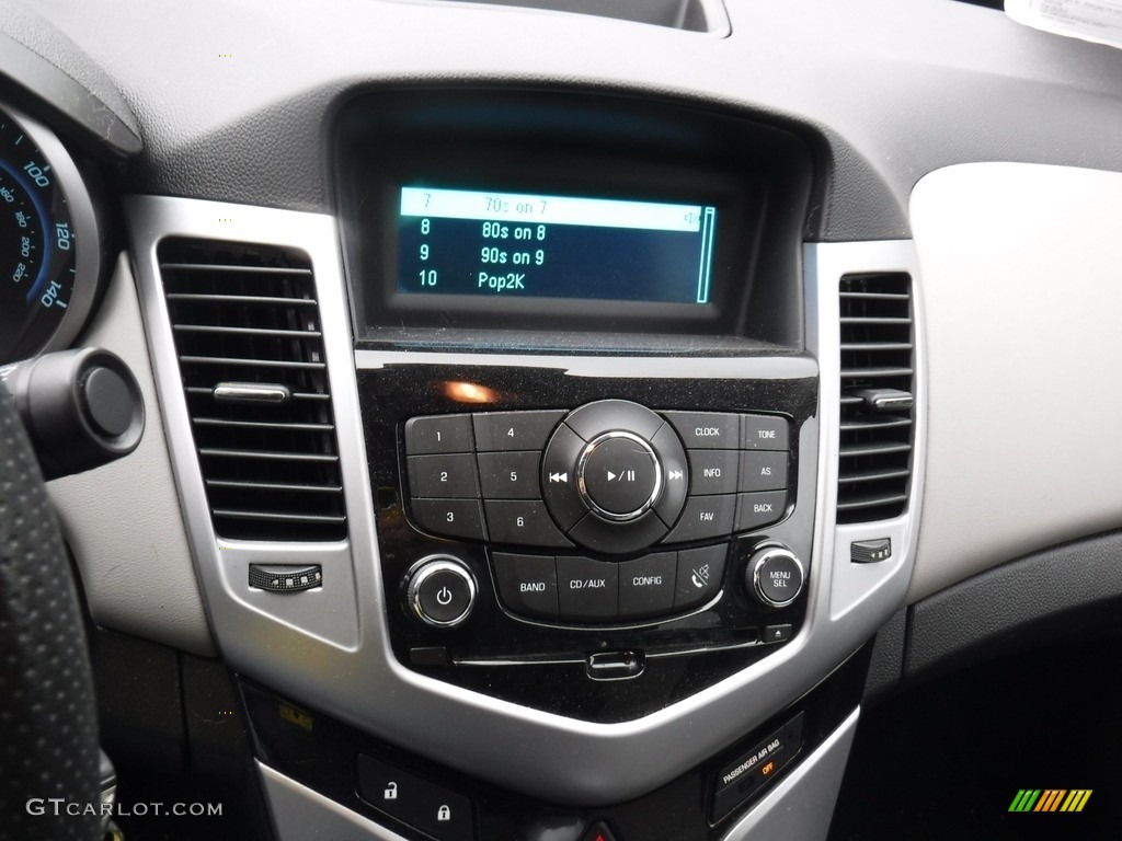 2014 Cruze LS - Rainforest Green Metallic / Jet Black/Medium Titanium photo #3