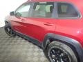 Deep Cherry Red Crystal Pearl - Cherokee Trailhawk 4x4 Photo No. 18