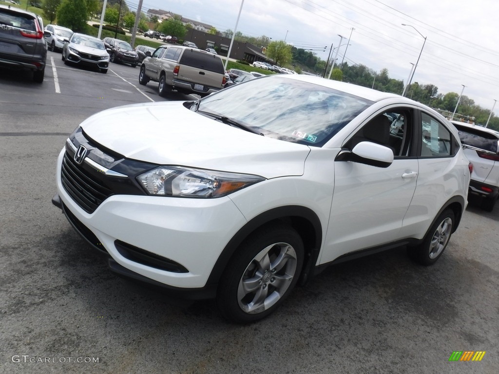 2018 HR-V LX AWD - White Orchid Pearl / Gray photo #5