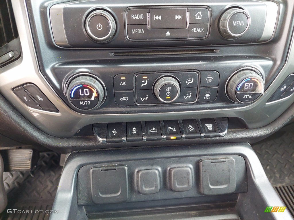 2016 Chevrolet Silverado 2500HD LT Crew Cab 4x4 Controls Photo #141942983