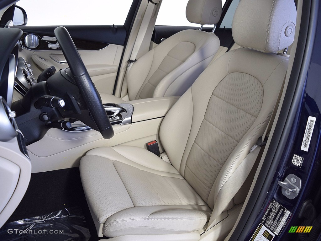 2018 Mercedes-Benz GLC 300 4Matic Front Seat Photos