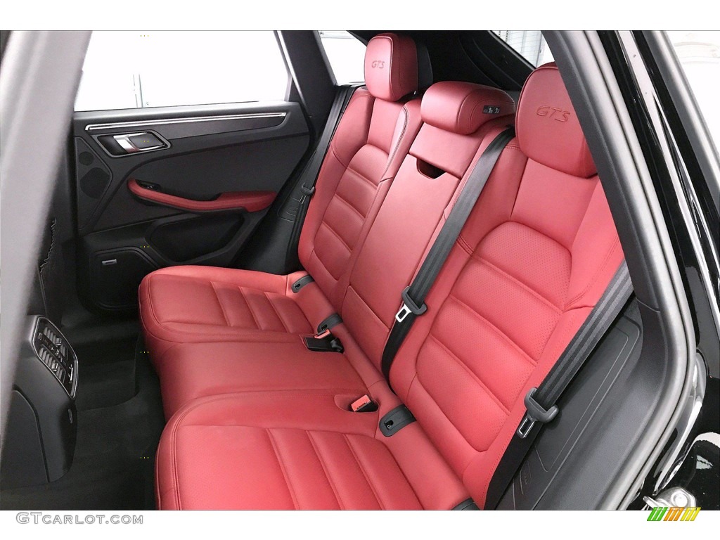 Black/Garnet Red Interior 2018 Porsche Macan GTS Photo #141947211