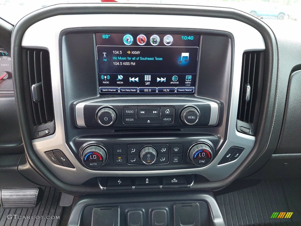 2017 GMC Sierra 1500 SLT Double Cab Controls Photo #141950370