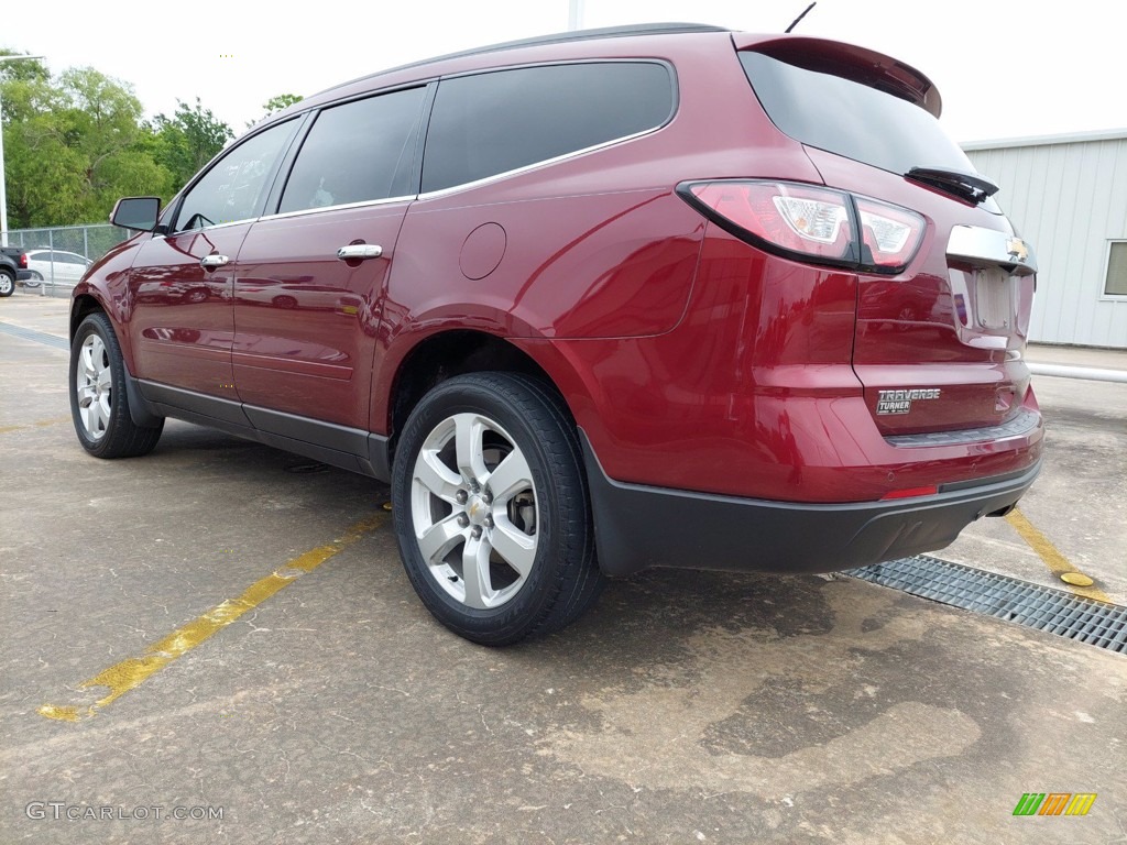 2017 Traverse LT - Siren Red Tintcoat / Ebony photo #9