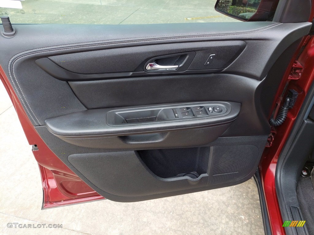 2017 Traverse LT - Siren Red Tintcoat / Ebony photo #10