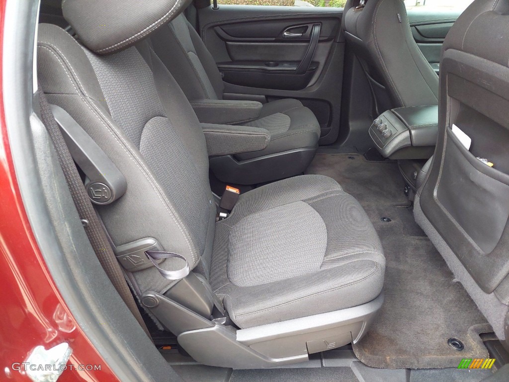 2017 Traverse LT - Siren Red Tintcoat / Ebony photo #26