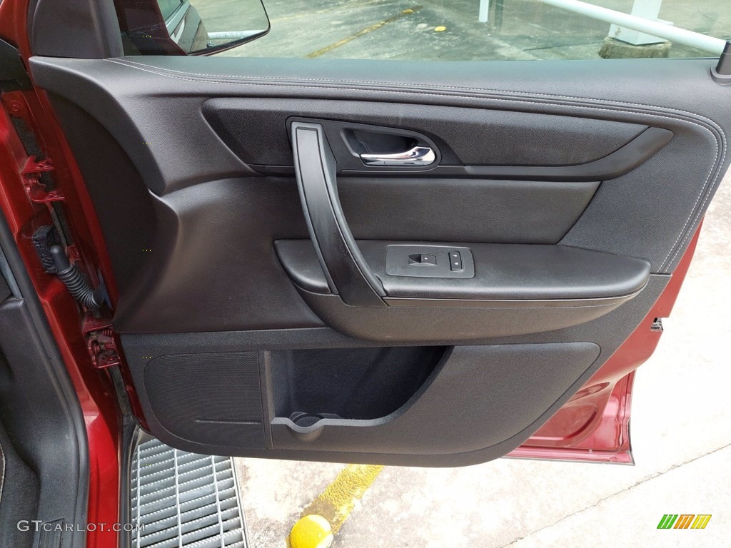2017 Traverse LT - Siren Red Tintcoat / Ebony photo #27