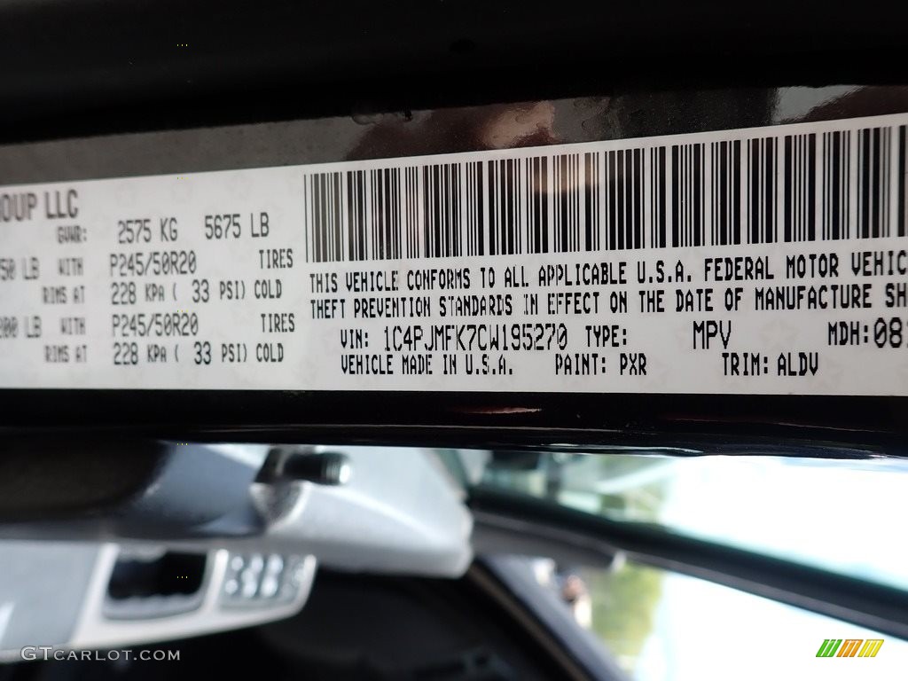 2012 Liberty Jet 4x4 - Brilliant Black Crystal Pearl / Dark Slate Gray photo #15