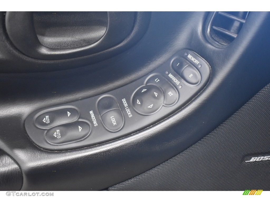 2002 Chevrolet Corvette Convertible Controls Photo #141951801