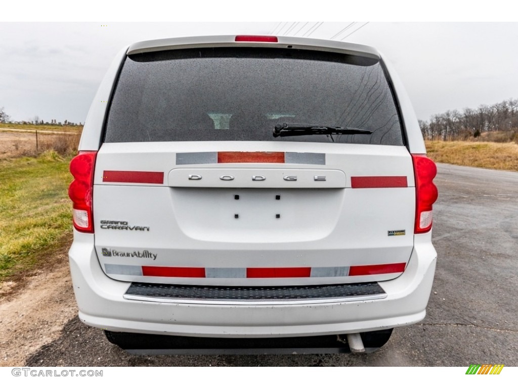 2014 Grand Caravan SE w/Wheelchair Access - Bright White / Black/Light Graystone photo #5