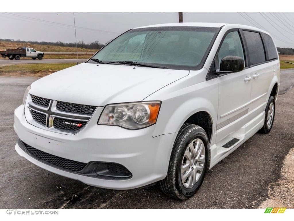 2014 Grand Caravan SE w/Wheelchair Access - Bright White / Black/Light Graystone photo #8