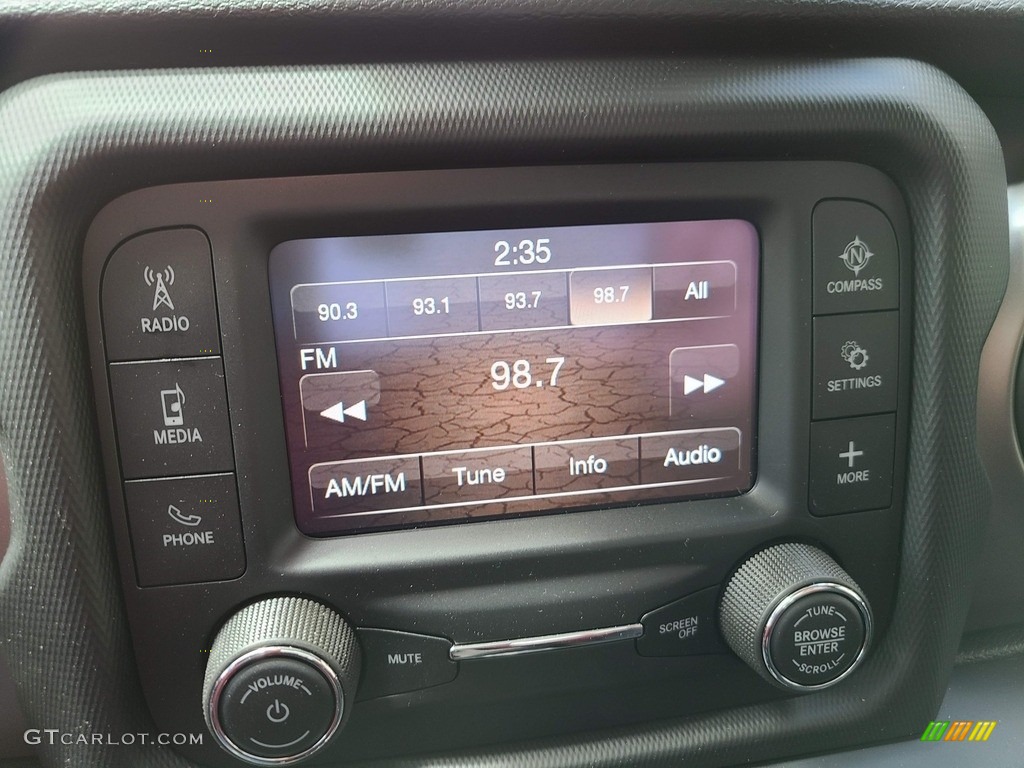 2021 Gladiator Sport 4x4 - Snazzberry Pearl / Black photo #15