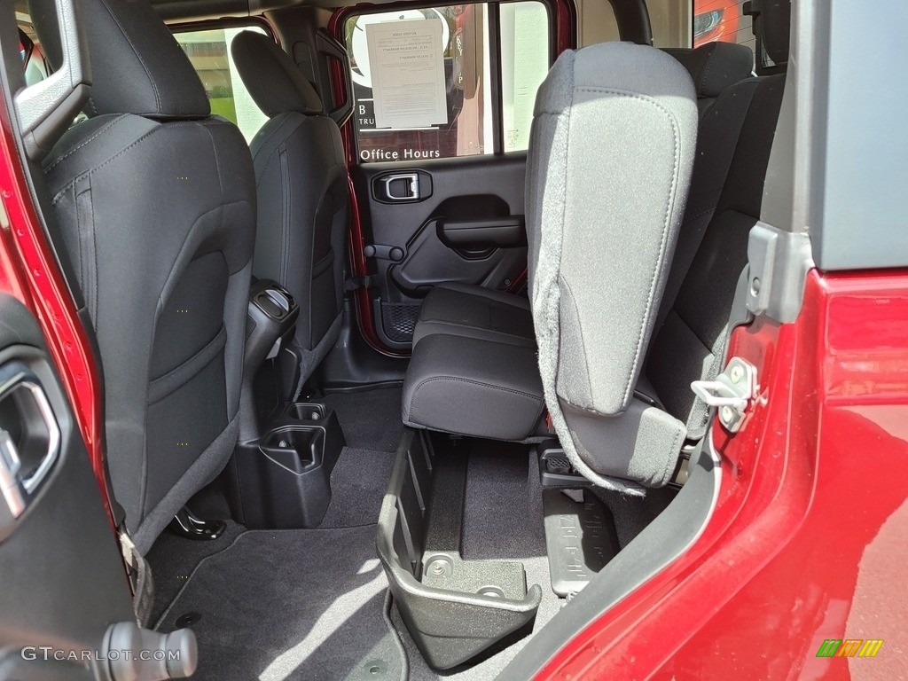 2021 Gladiator Sport 4x4 - Snazzberry Pearl / Black photo #23