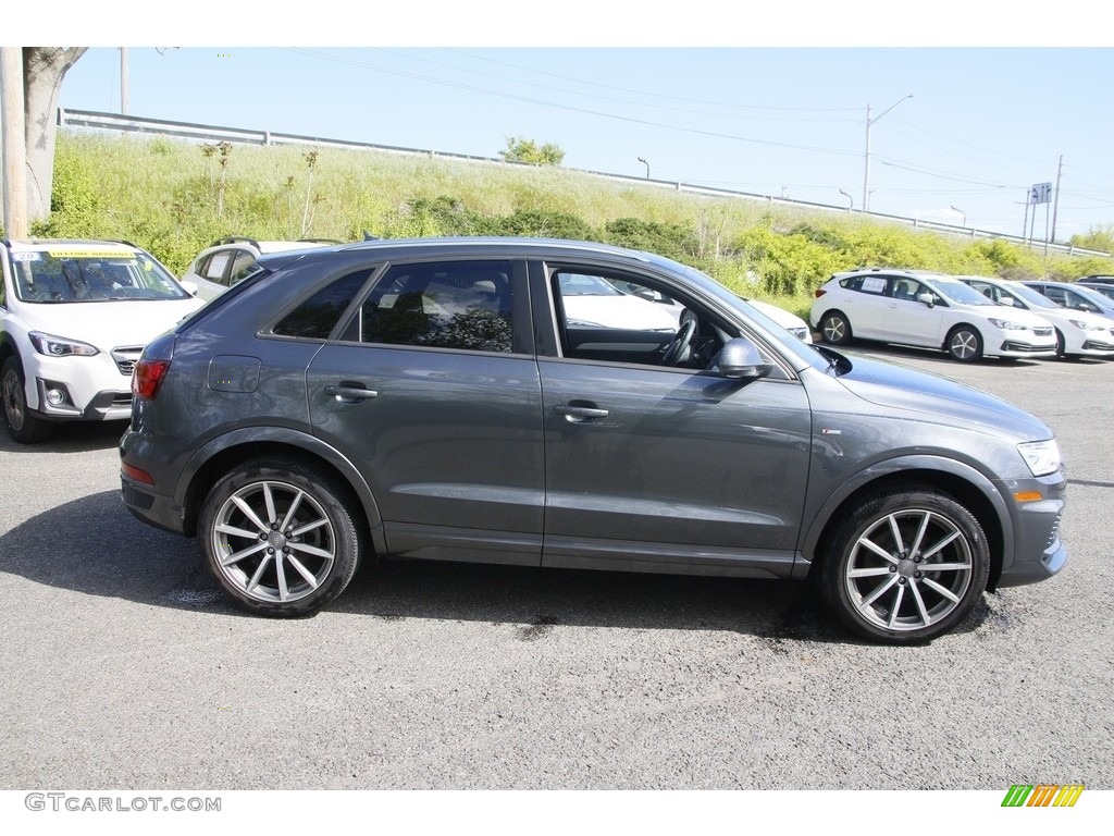 2018 Q3 2.0 TFSI Premium quattro - Daytona Gray Metallic / Black photo #4