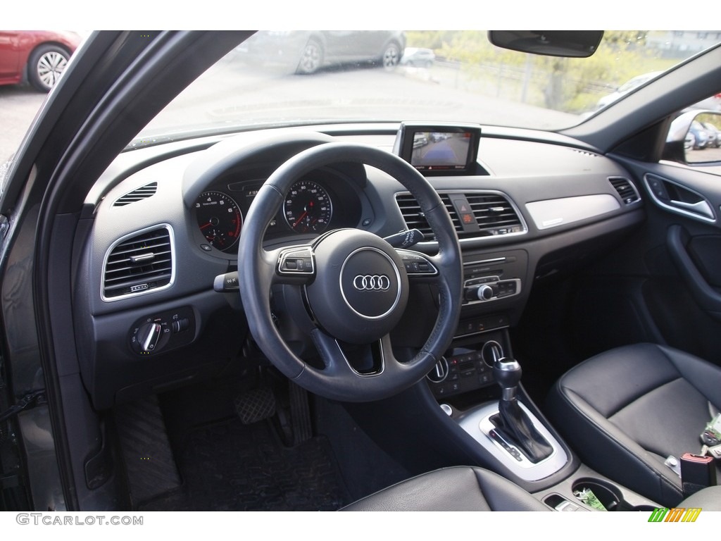 2018 Q3 2.0 TFSI Premium quattro - Daytona Gray Metallic / Black photo #10