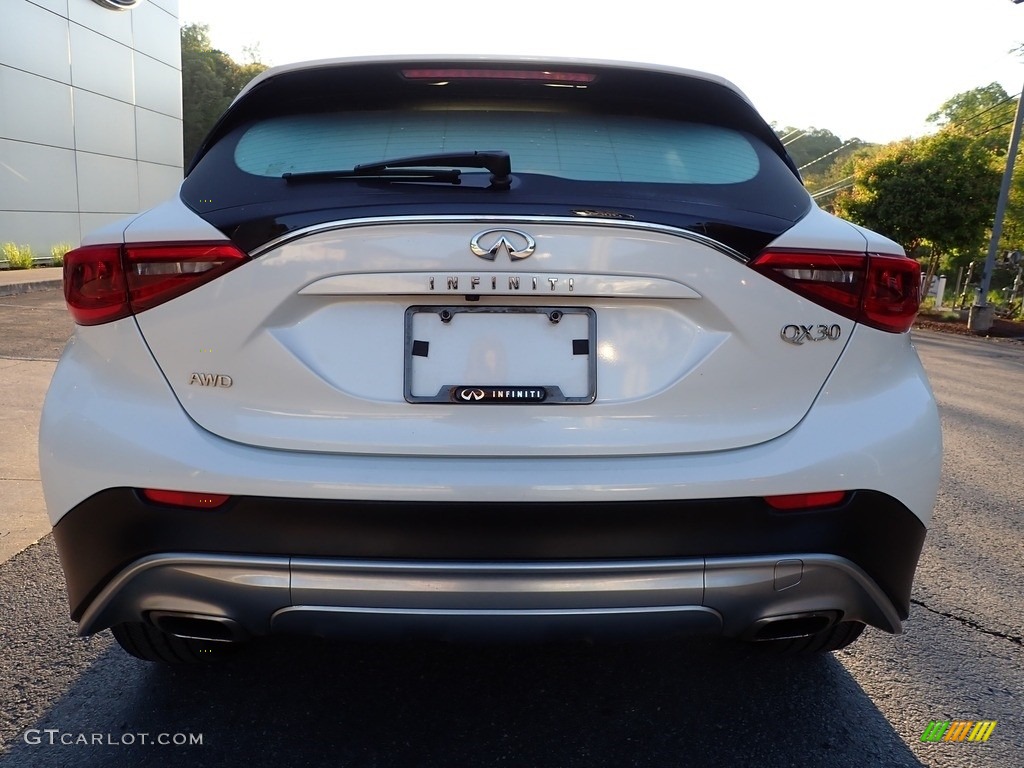 2017 QX30 Premium AWD - Majestic White / Wheat photo #3