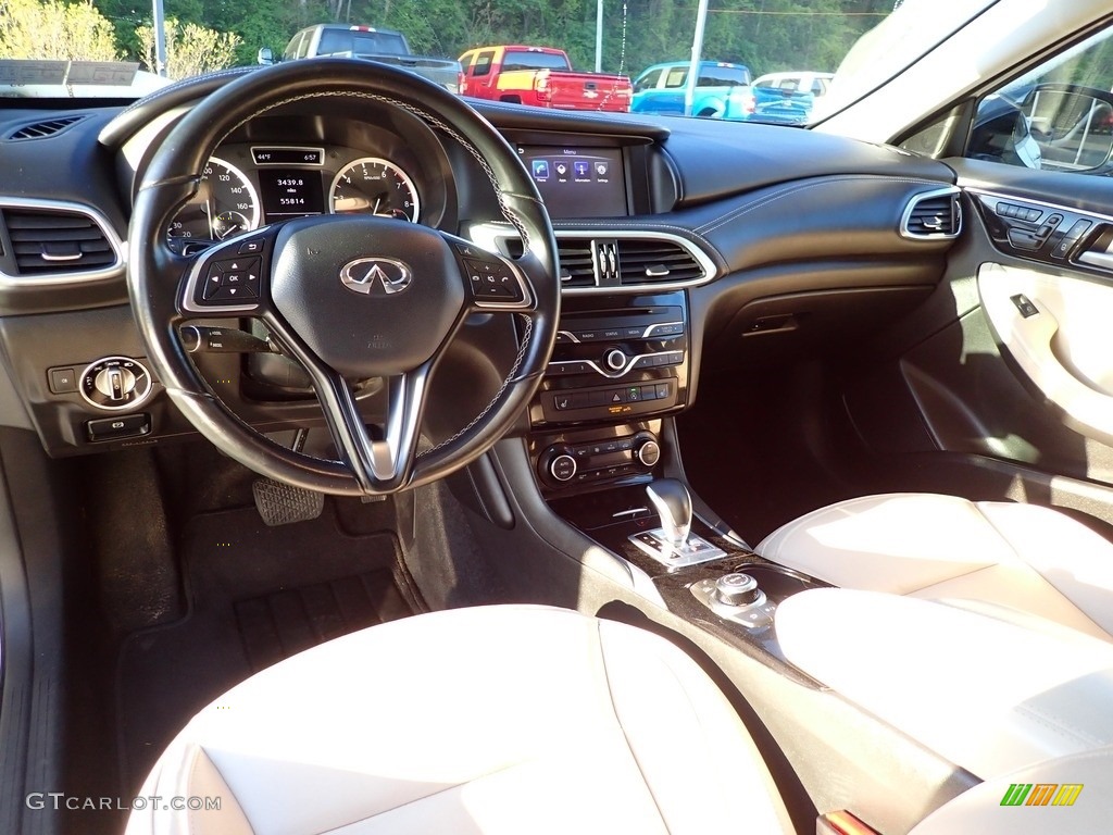 2017 Infiniti QX30 Premium AWD Interior Color Photos