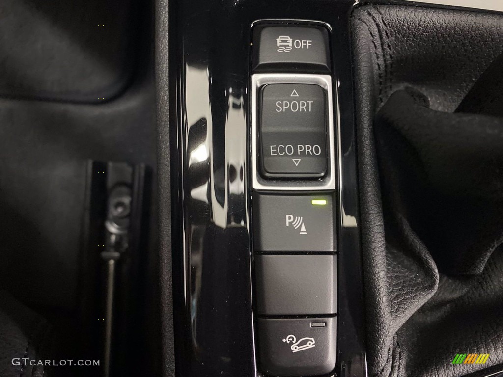 2018 X2 xDrive28i - Mineral Grey Metallic / Black photo #28