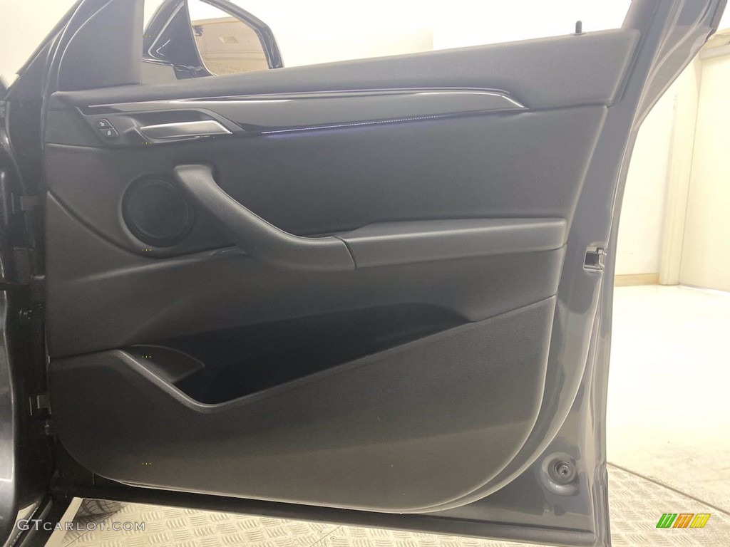 2018 X2 xDrive28i - Mineral Grey Metallic / Black photo #32