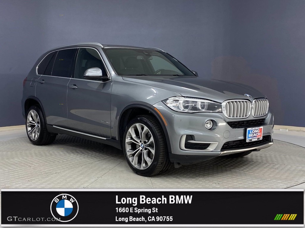 Space Gray Metallic BMW X5