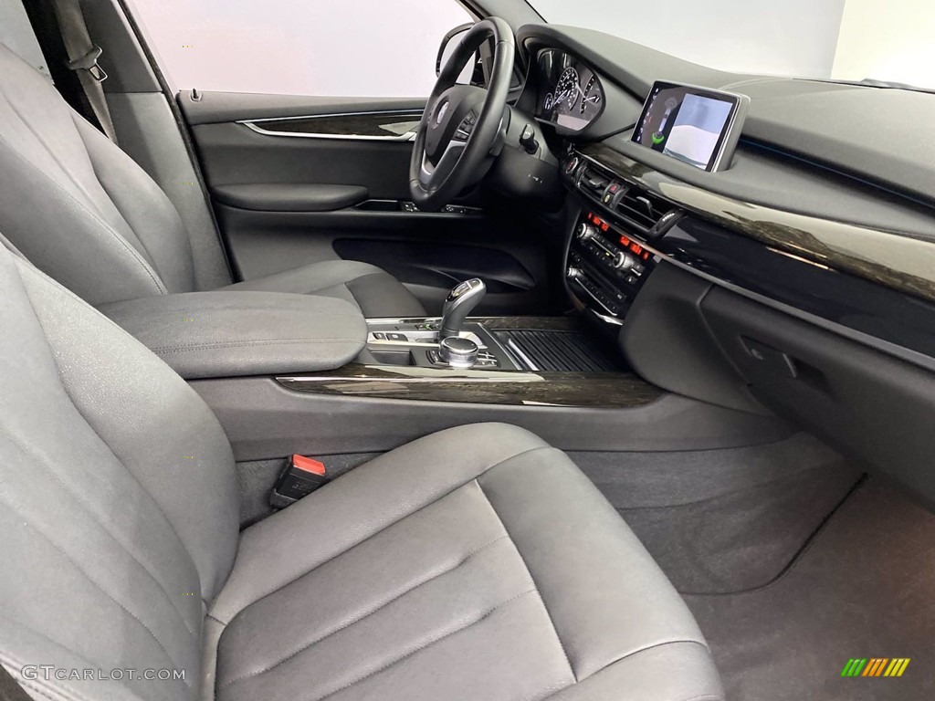 2018 X5 sDrive35i - Space Gray Metallic / Black photo #32