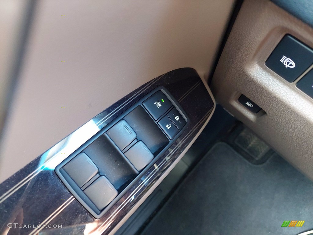 2020 Lexus GX 460 Premium Controls Photo #141968494