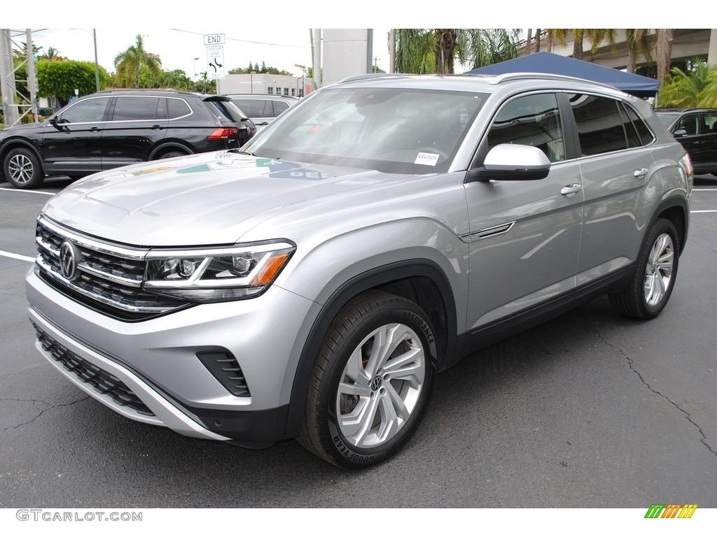 Pyrite Silver Metallic 2020 Volkswagen Atlas Cross Sport SEL 4Motion Exterior Photo #141969207