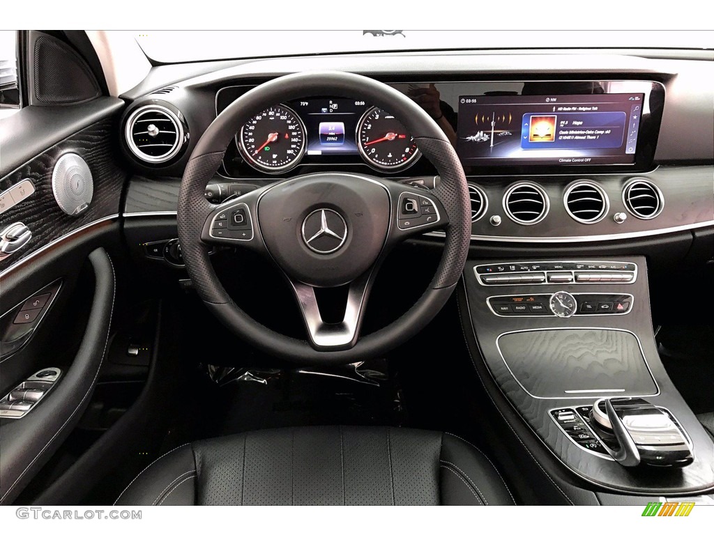 2018 Mercedes-Benz E 300 Sedan Black Dashboard Photo #141971130