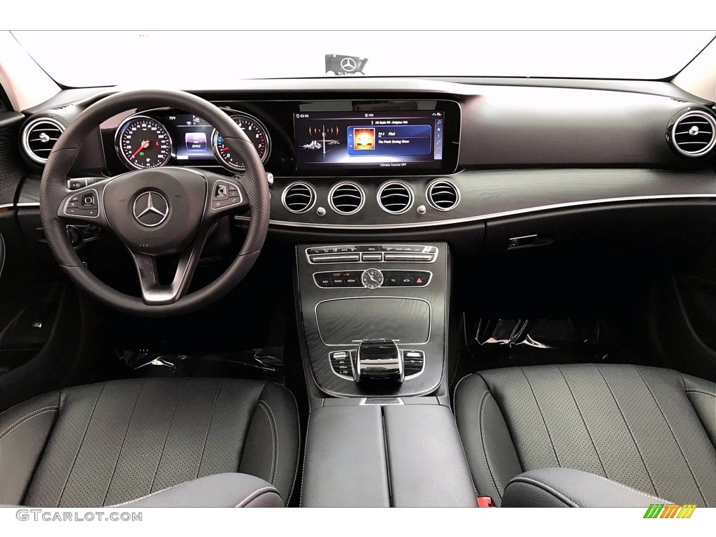 2018 E 300 Sedan - Diamond Silver Metallic / Black photo #15
