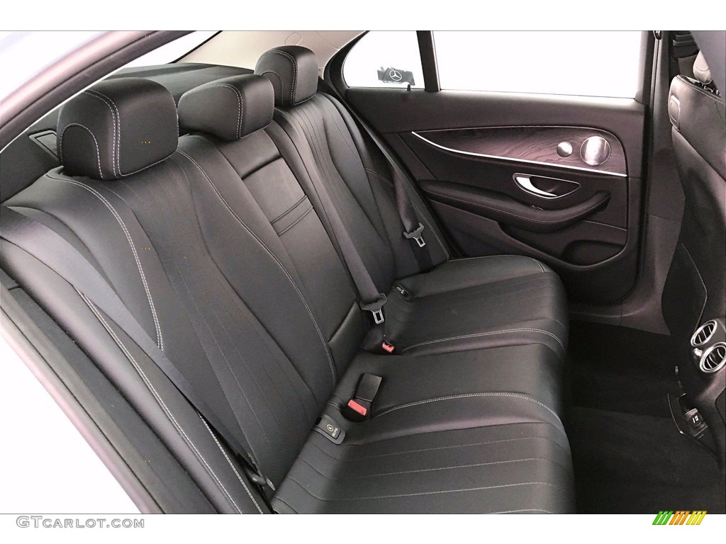 Black Interior 2018 Mercedes-Benz E 300 Sedan Photo #141971535
