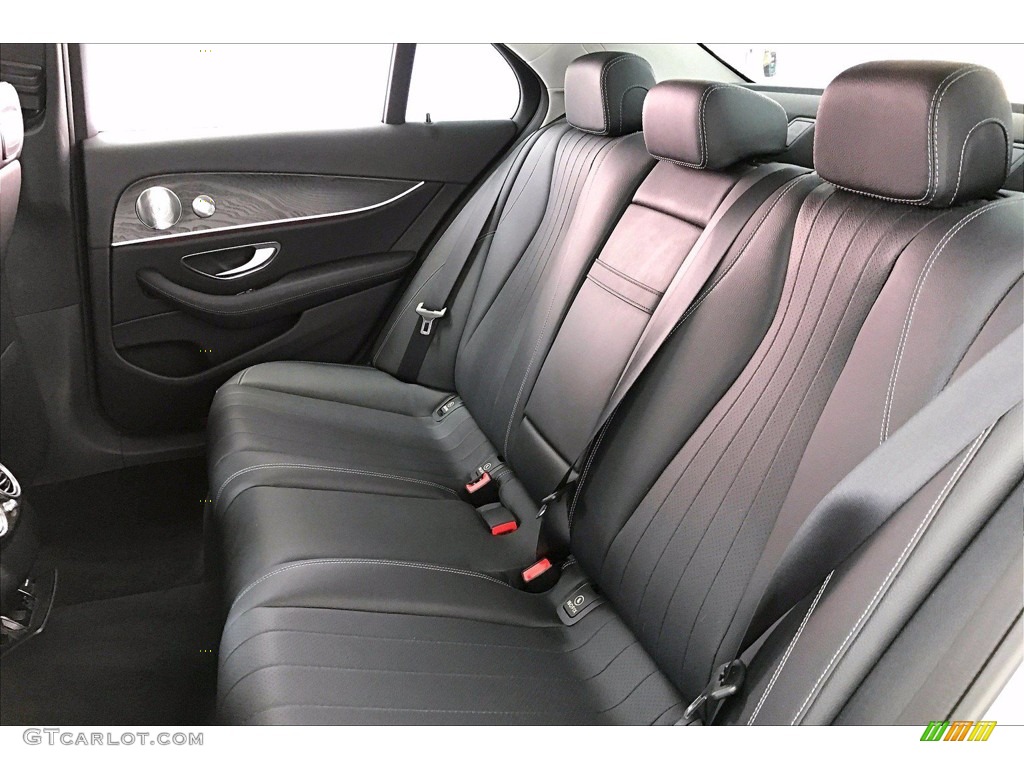 Black Interior 2018 Mercedes-Benz E 300 Sedan Photo #141971565