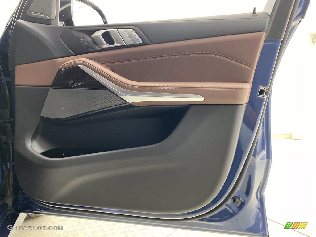 2020 X7 xDrive40i - Phytonic Blue Metallic / Coffee photo #32