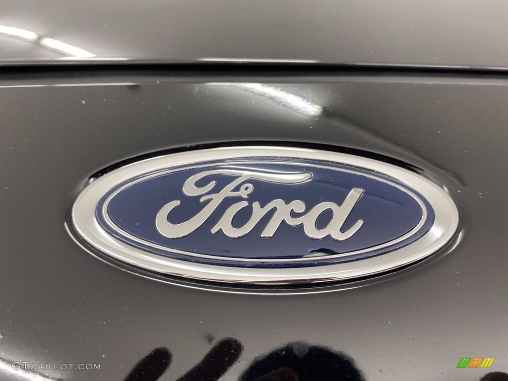 2017 Ford Focus ST Hatch Marks and Logos Photo #141978008