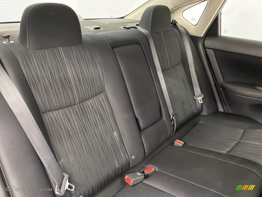 Charcoal Interior 2016 Nissan Sentra SV Photo #141979166