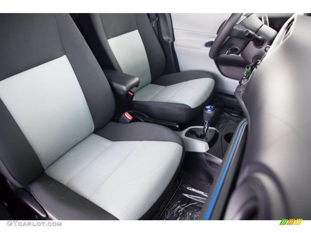 2013 Prius c Hybrid Two - Super White / Light Blue Gray/Black photo #18