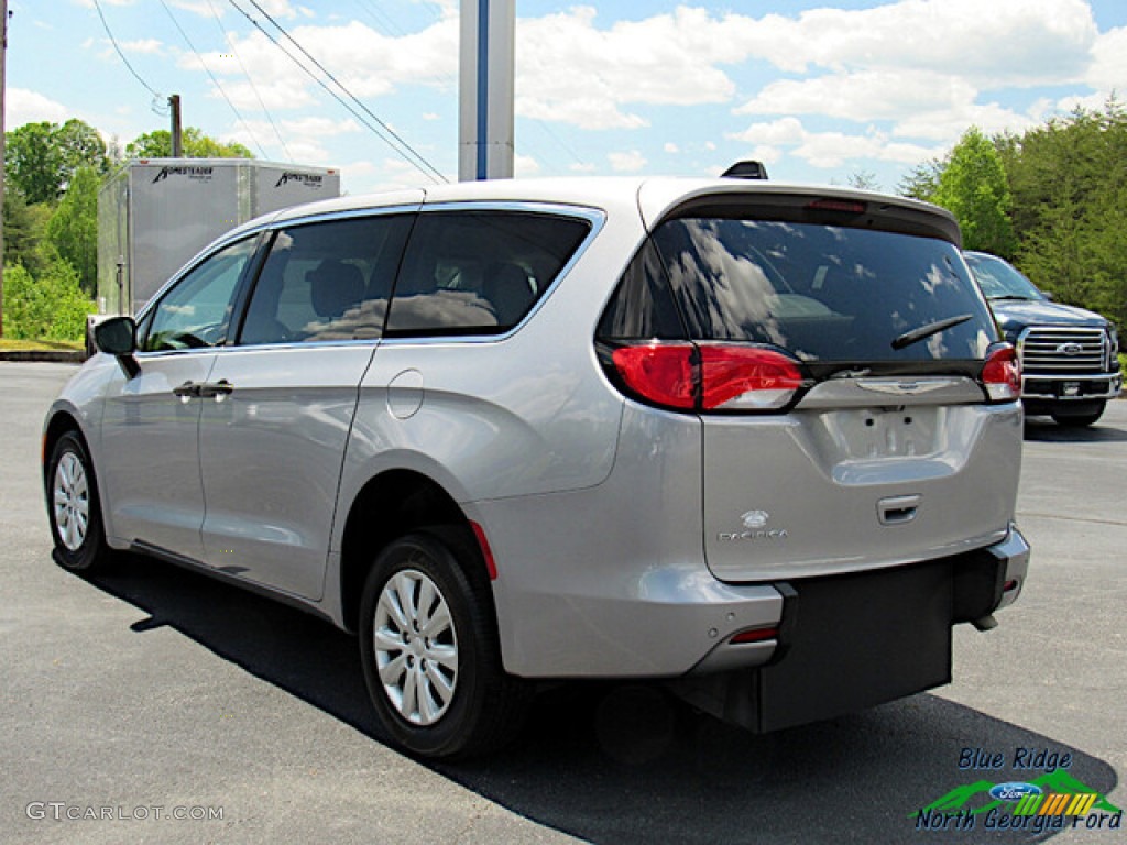 2018 Pacifica L - Billet Silver Metallic / Black/Alloy photo #3