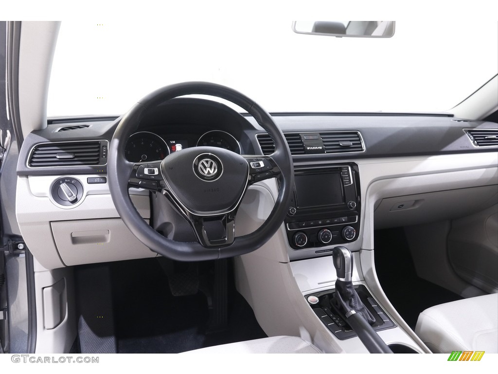 2019 Volkswagen Passat Wolfsburg Moonrock Dashboard Photo #141983216