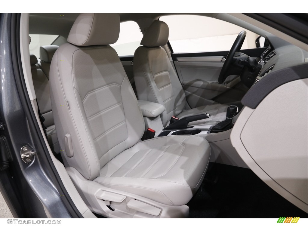 2019 Volkswagen Passat Wolfsburg Front Seat Photos